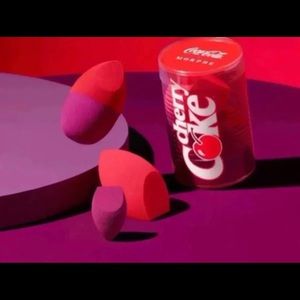 Coca-Cola Morphe blending sponges x3